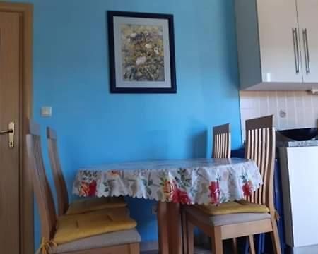 Appartement Apartman Lana à Stari Grad  Extérieur photo