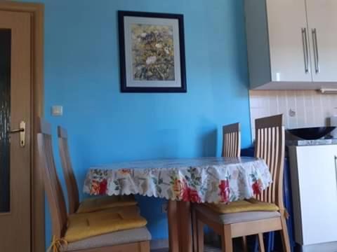 Appartement Apartman Lana à Stari Grad  Extérieur photo